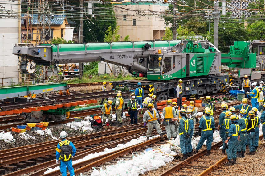 鉄道クレーン車ってどんな作業をしているの？