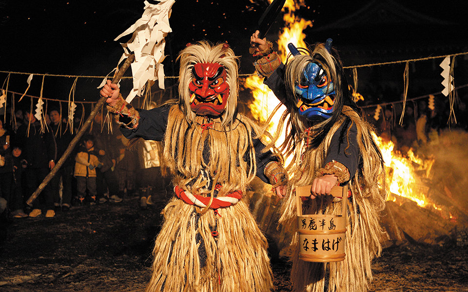 「祭り」を守れ！<br>Case.2 秋田県男鹿市 なまはげ柴灯まつり<br>伝統行事を観光客が体感<br>継承を考えるきっかけにする